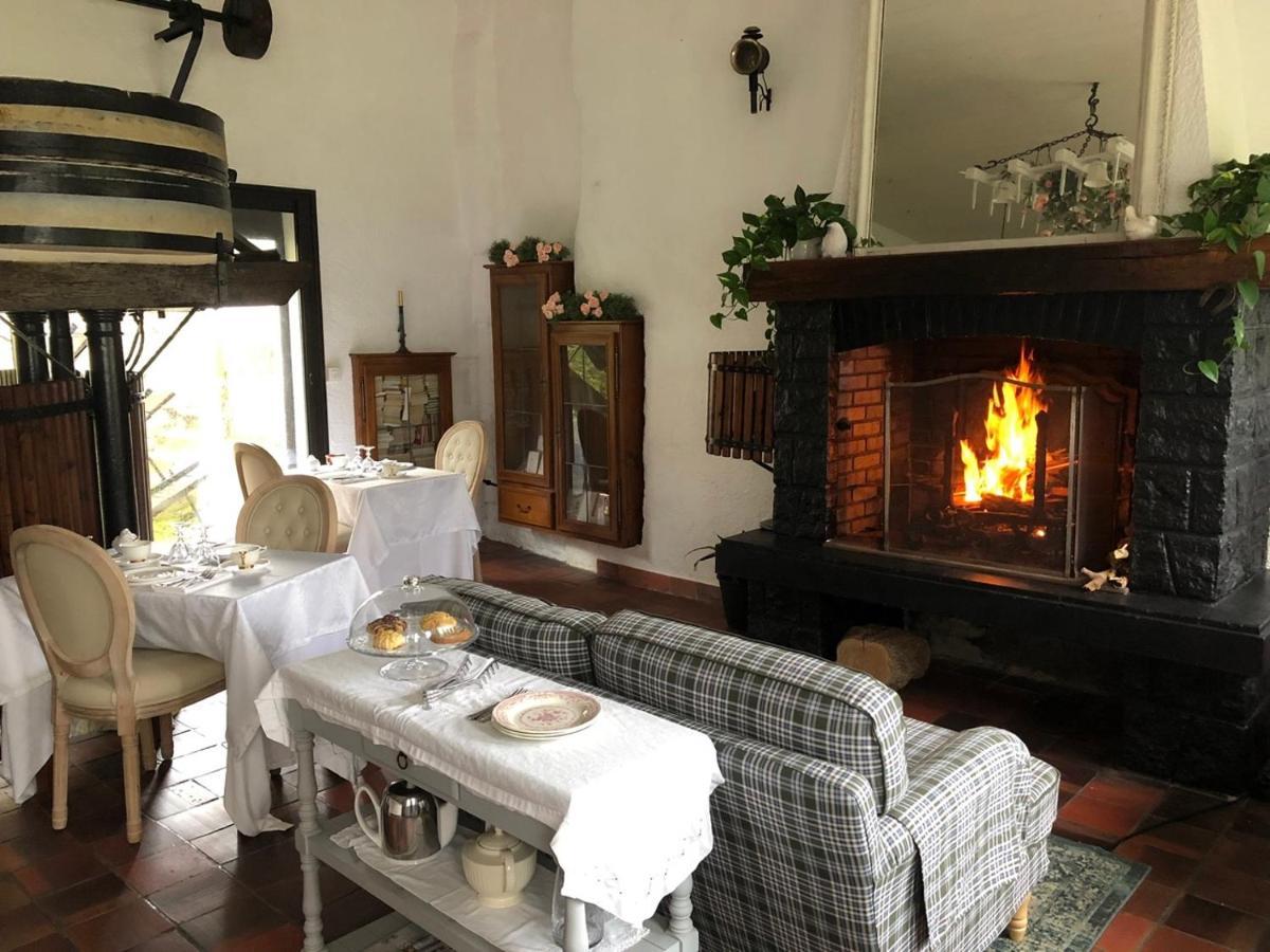 Bed and Breakfast Le Vieux Moulin Bouhet Zewnętrze zdjęcie